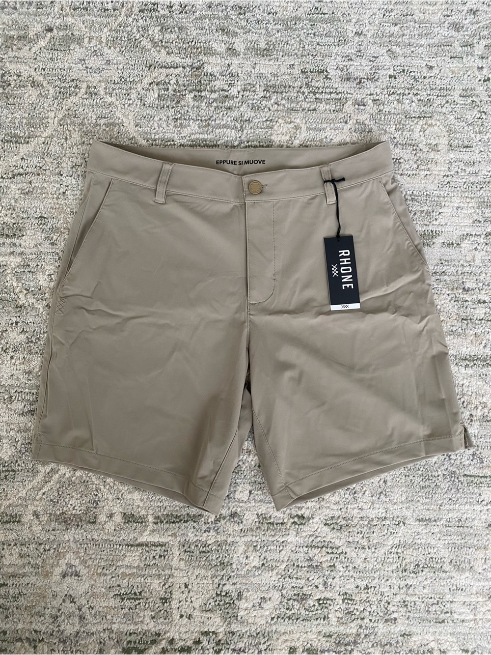 NEW Rhone 8" Resort Shorts in Sandalo Khaki Men’s Size 31 - Picture 1 of 12